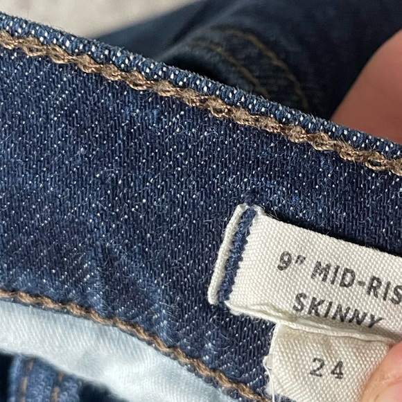 Madewell 9" Mid-Rise Skinny Jeans in Orland Wash: TENCEL™M Denim Edition - Picture 13 of 14